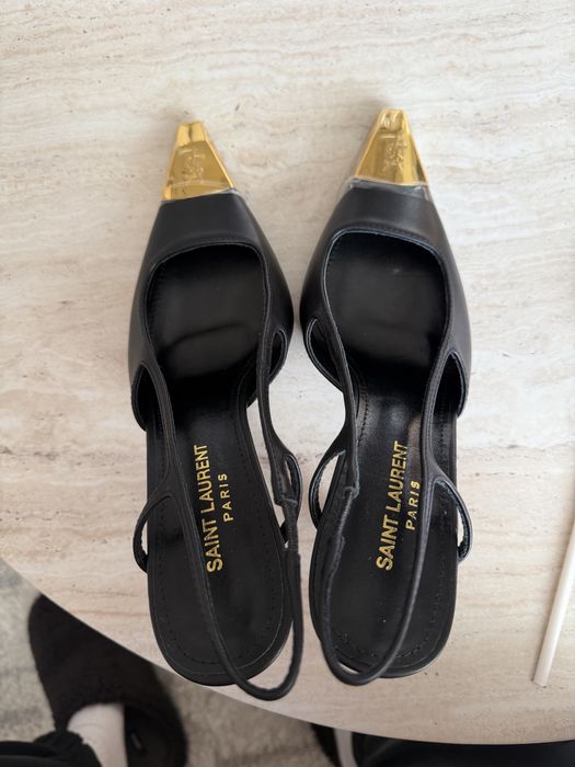 Yves Saint Laurent токчета