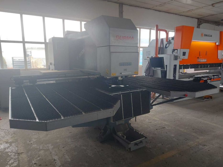 CNC щанцова машина DURMA RP6