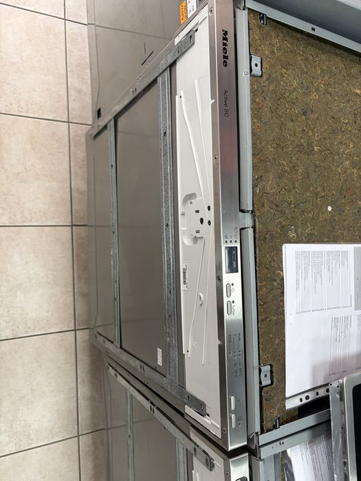 Miele G 4263 scvi миялна за пълно вграждане. Произведена в Германия.24 мес гаранция