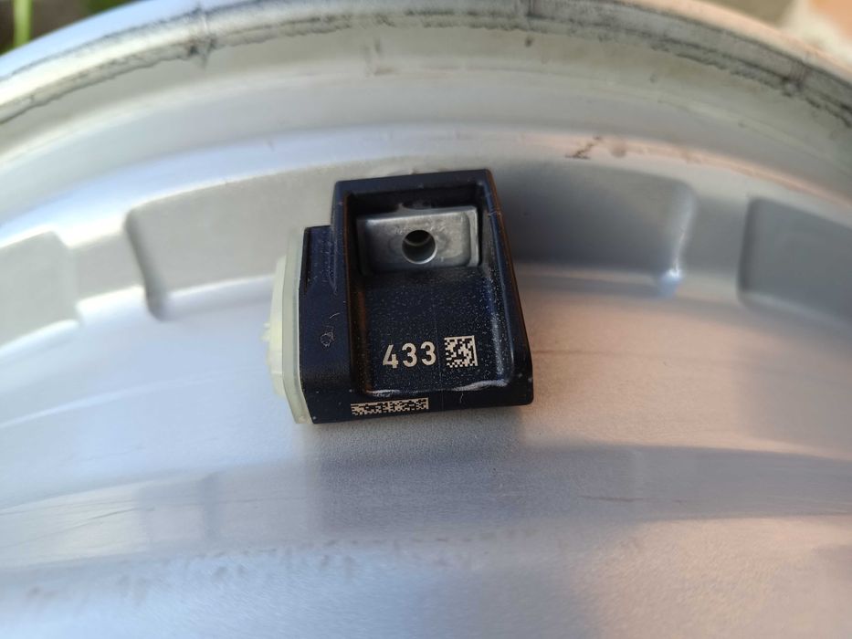 ОРИГИНАЛНИ джанти 17 ' цола 5x112 MERCEDES BENZ / МЕРЦЕДЕС 7,5J ET40 + датчици