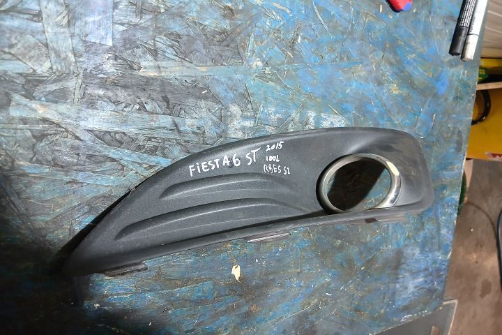 Grila proiector stanga C1BB-15A299-A C1BB-15A299-A Ford Fiesta MK7 [f