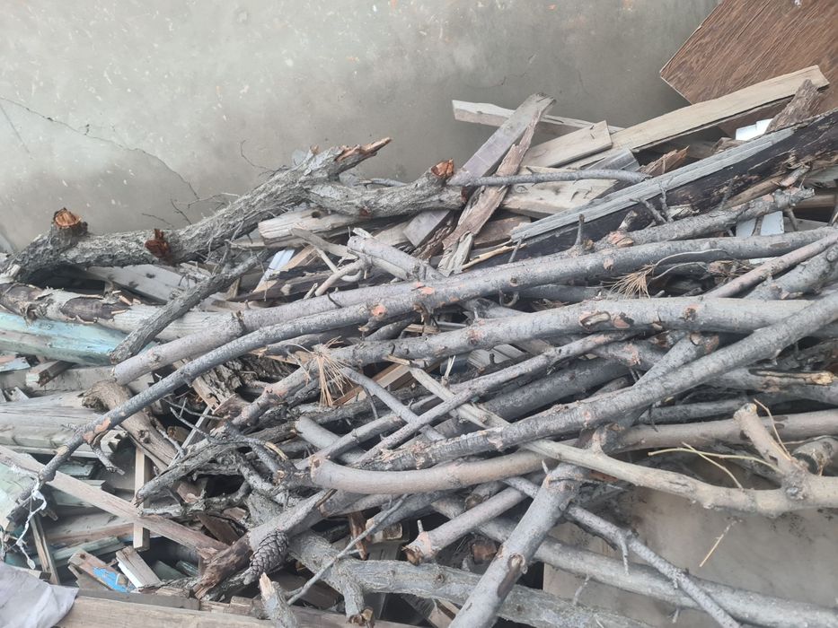 Дрова продам самовывоз.