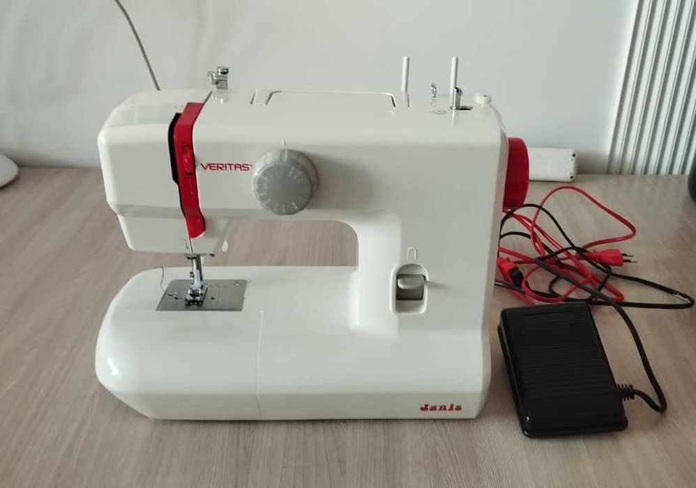Швейная машинка Veritas Janis