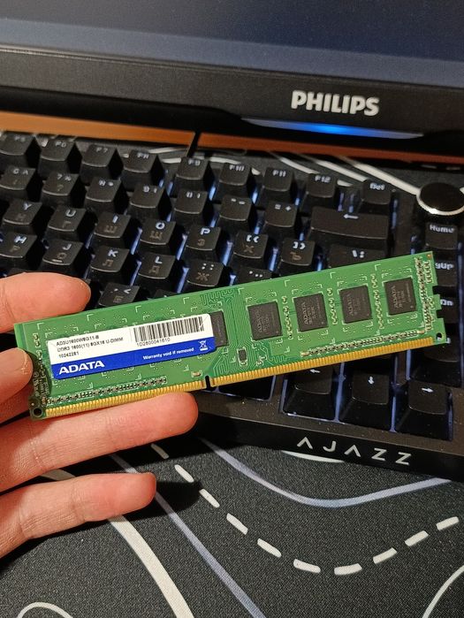 ОЗУ 8ГБ 1600mhz Adata