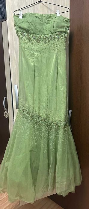 Rochie de seara culoare verde fistic