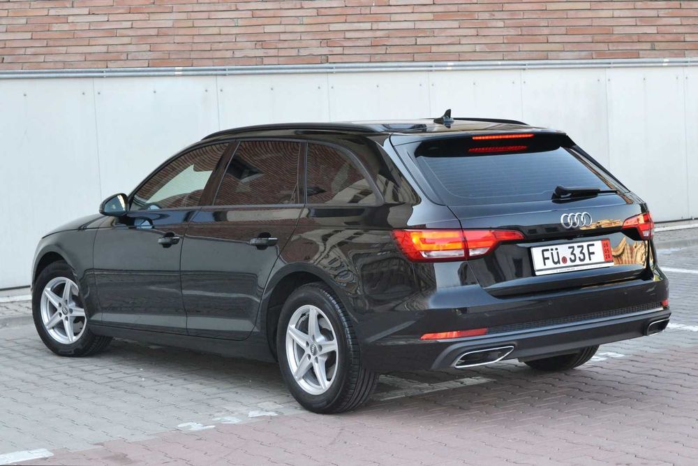 AUDI A4 2019 / Bi_xenon / Navi / FACELIFT / Automata