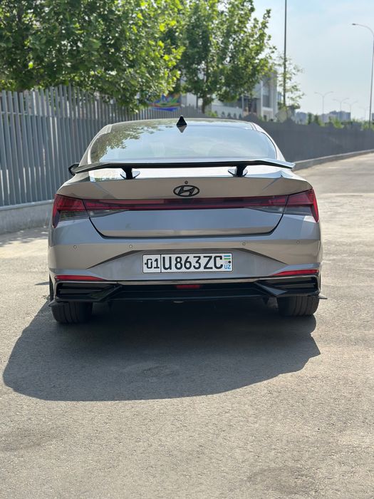 Продается Hyundai Elantra 2021