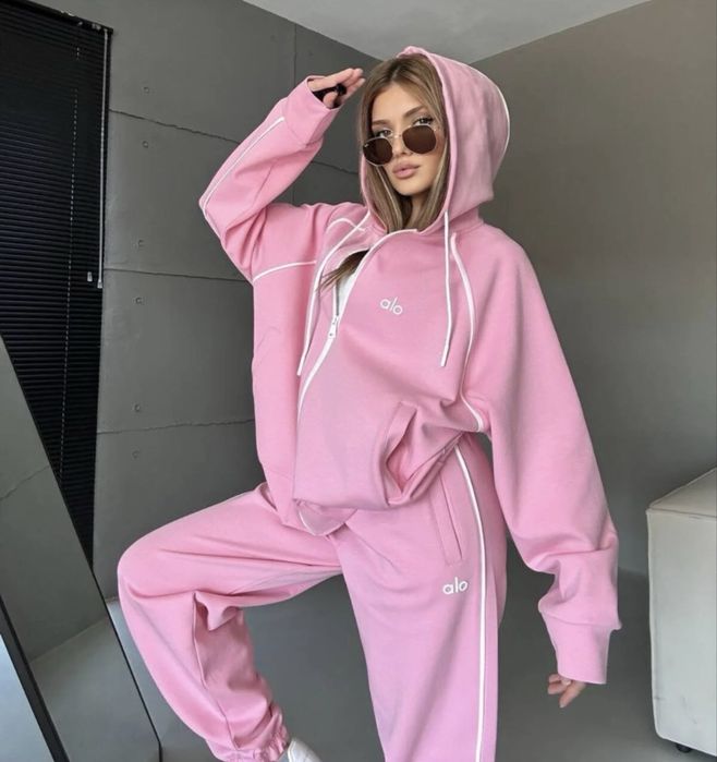 Alo yoga дамски екип