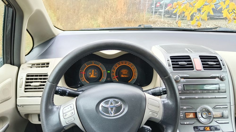 TOYOTA Auris 2008 — imagine 1