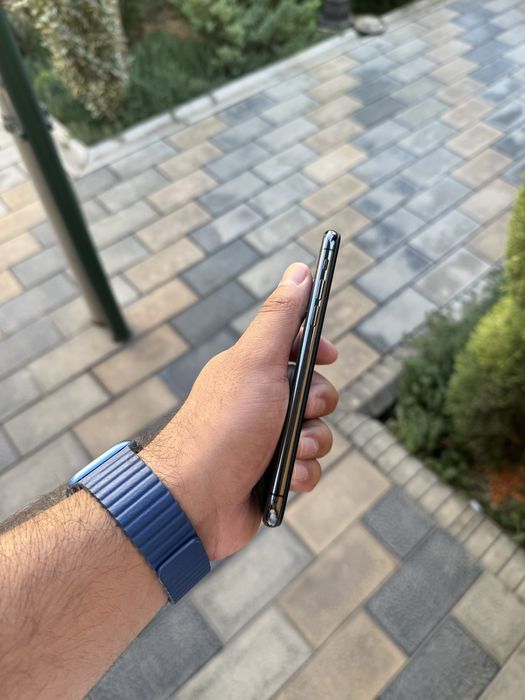 Iphone XS Ayfon XS 64gb LL/A qora ideal sotiladi aybi yo face ishlidi