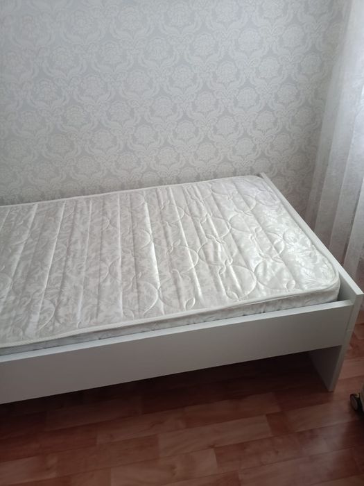 Продам спальную кровать