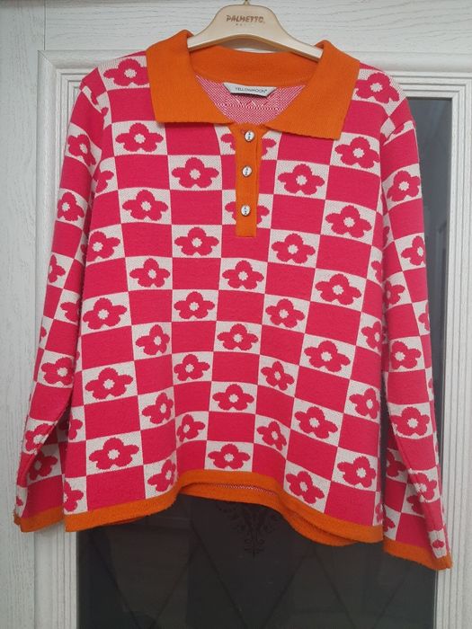 Продаются блузы, кофта, платья