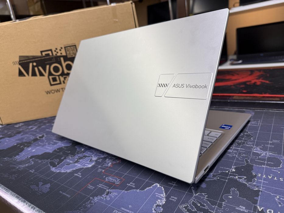 Asus Vivobook 15 - Core i7-1355U/8GB/512Gb
