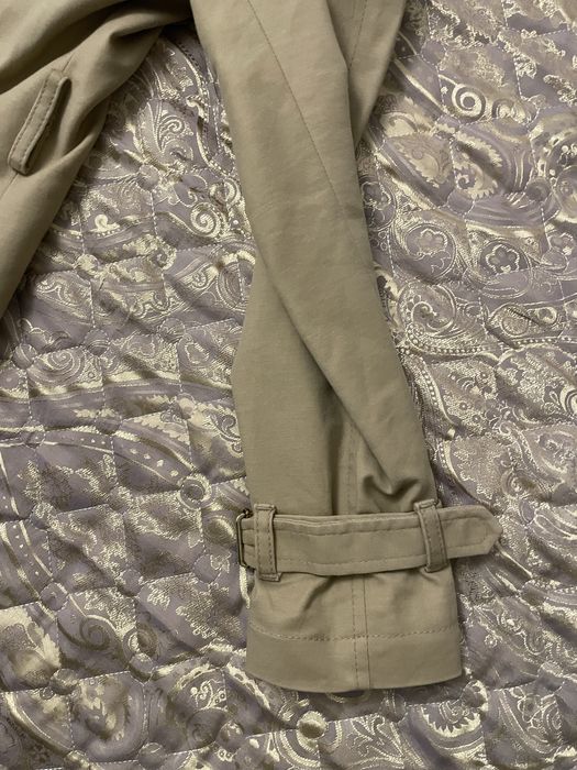 Продам плащ на девочку