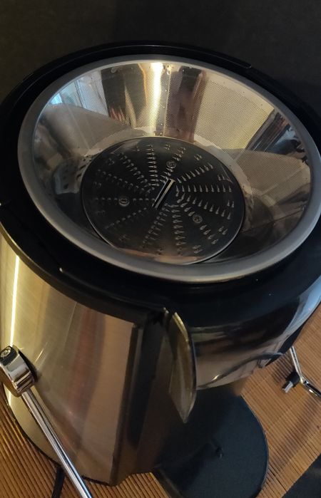 Storcător fructe că NOU pt mere morcovi etc