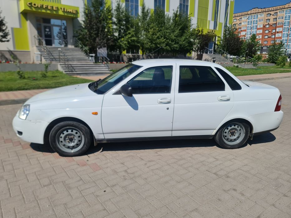 Продам приора 2 .