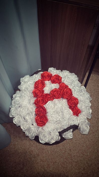 цветы атласные букет 
28 тысяч 
торг есть