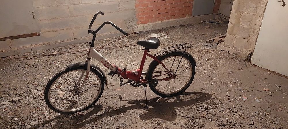 Продам сорочно 2 велосипеда.