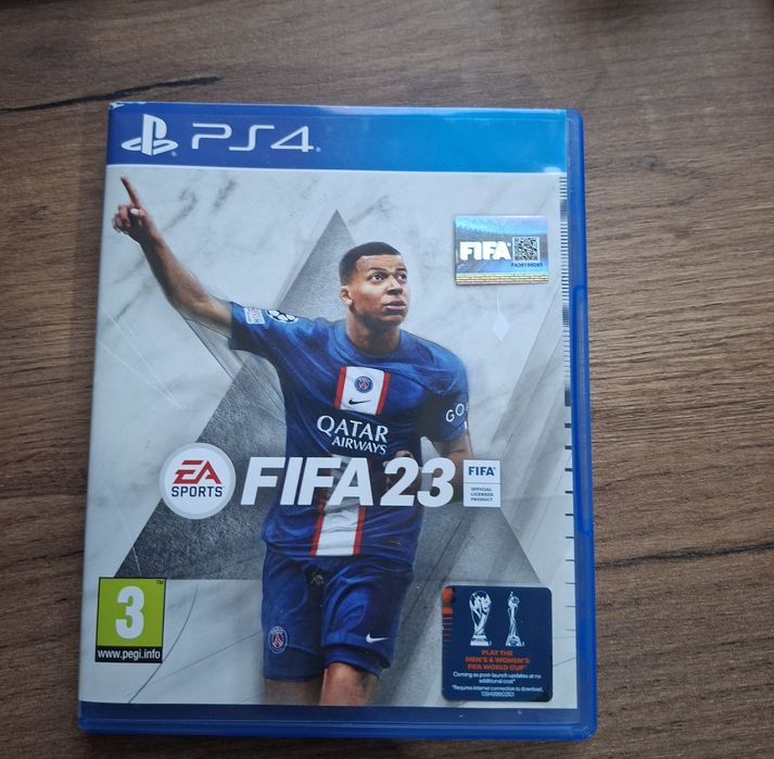 Playstation 4 БЕЗ ЗАРЯДНО, игри на диск и 1 джойстик