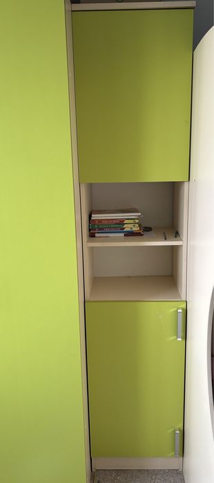 Двухэтажный кровать