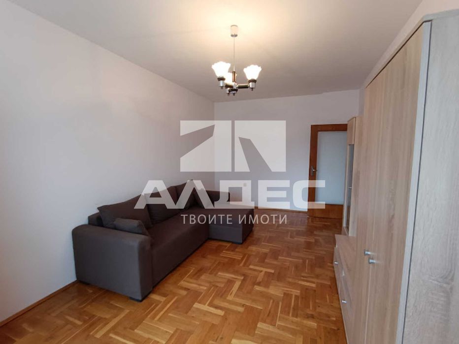 Продава се Двустаен апартамент в София, Гео Милев - 67 кв.м за 1873 €/кв.м - Снимка #2