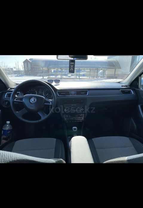 Продам skoda rapid