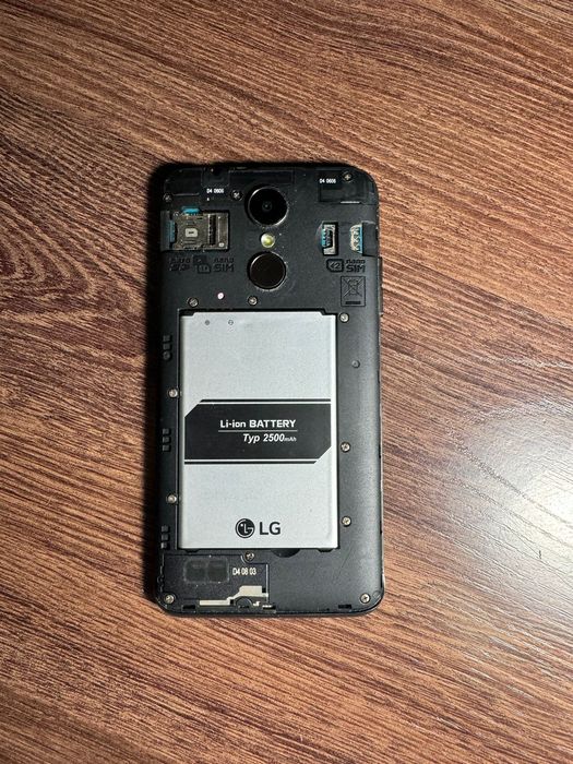 Смартфон LG K4 (2017) X230 Brown