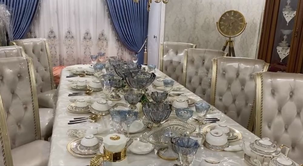 Стол стул для гостинной комнаты