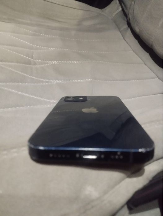 Айфон 12.  128.