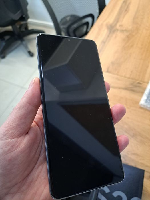 Продается Samsung s20 Plus 128g