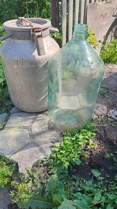 Фляги, бутыли. Продам.
