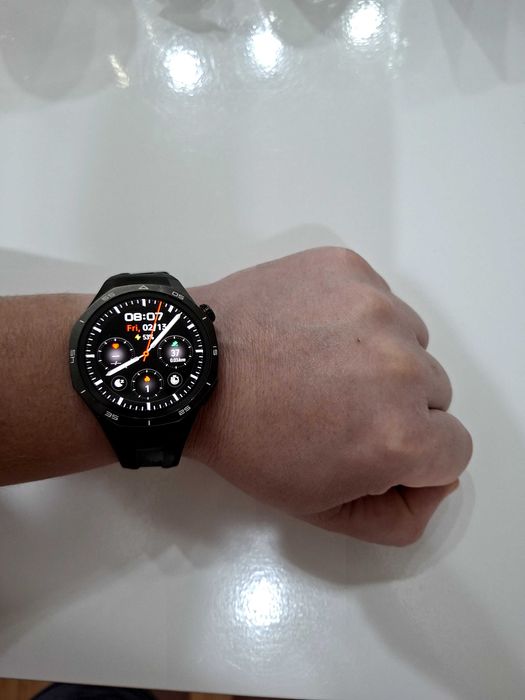 Продам смарт часы huawei GT-5 PRO