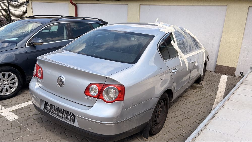 Vand VW Passat 2010 pentru piese