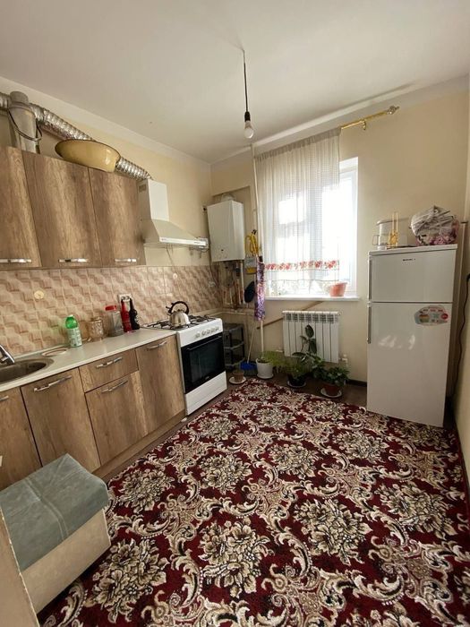 Квартира сотилади