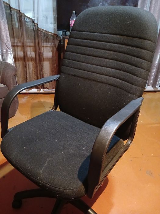Срочно продам телевизор