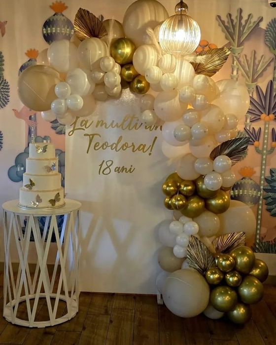 De vanzare :Decoratiuni Evenimente , obiecte florarie