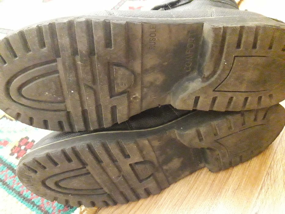 продам ботинки зимние подростковые