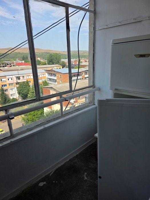 Închiriez garsonieră