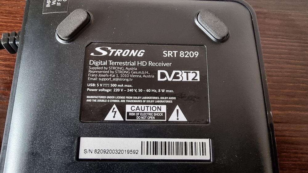 Приемник и антена  с усилвател за ефирна телевизия