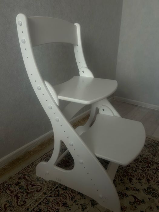 Продам детский растущий стул