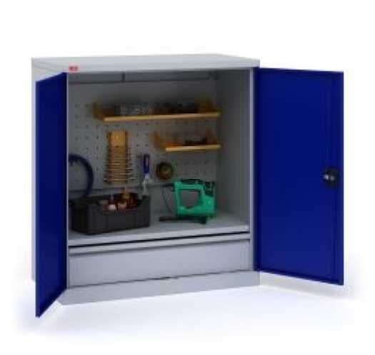 Инструментальный шкаф