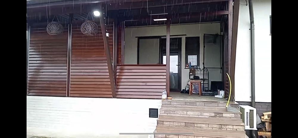 Glisiere cu lamele rombus