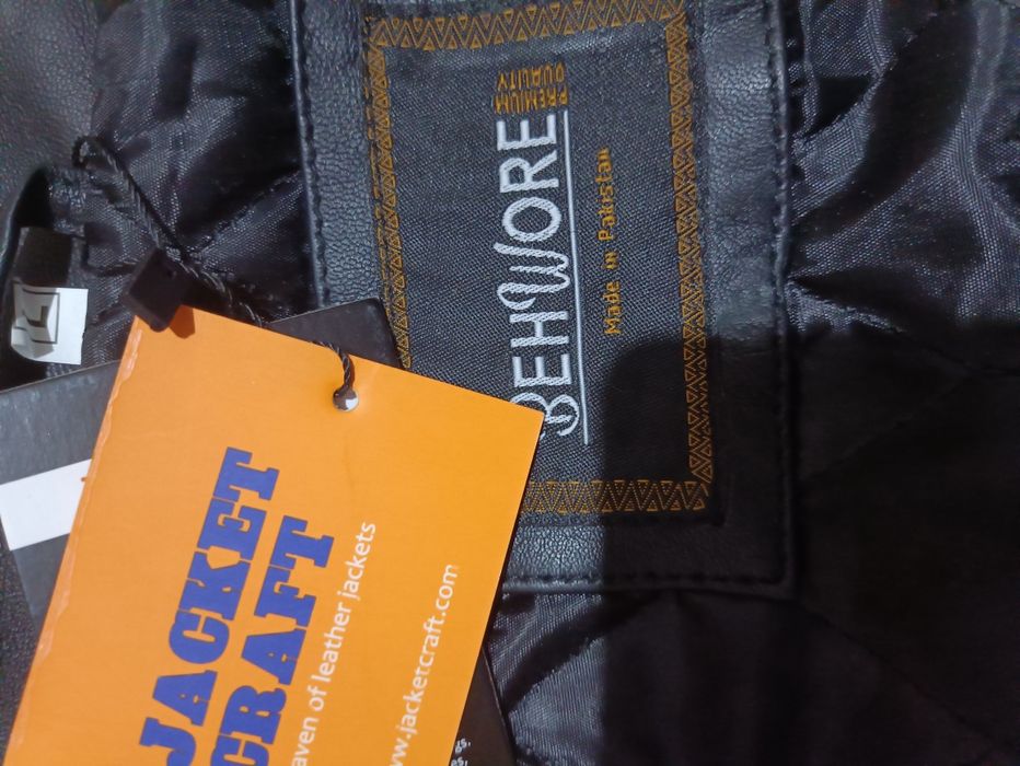 Продам натуральную кожаную куртку