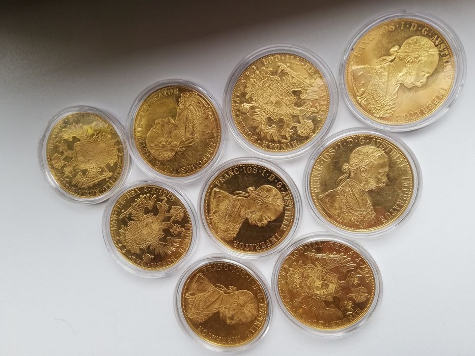 Moneda aur Austriaca Franz Iosif  24k și carcase plastic pentru monede