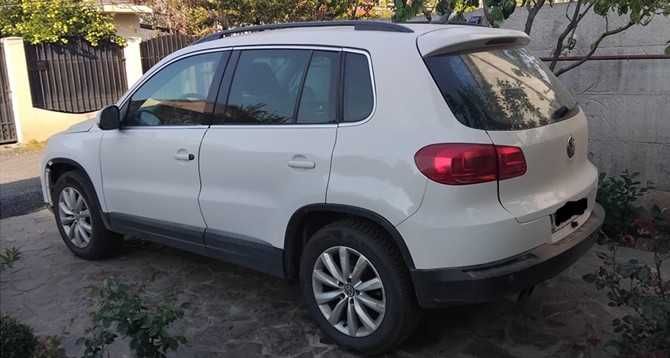 VW Tiguan 2012 • Automat (DSG) • Diesel • 240.000 km • Stare bună - 8.000 euro