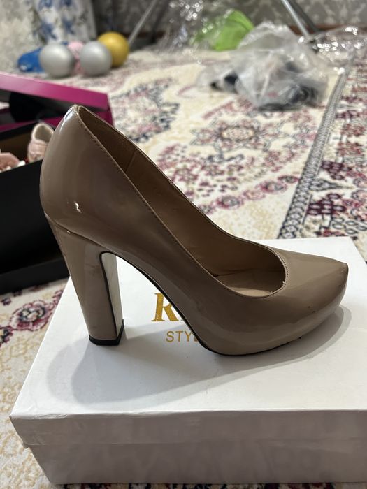 Женские туфли