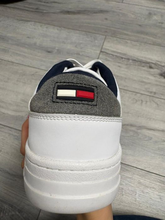 Adidasi tommy hilfiger