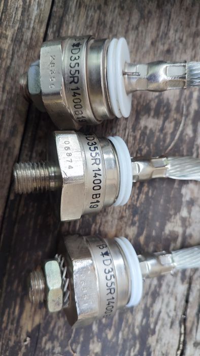 Diode de mare putere D355R1400
