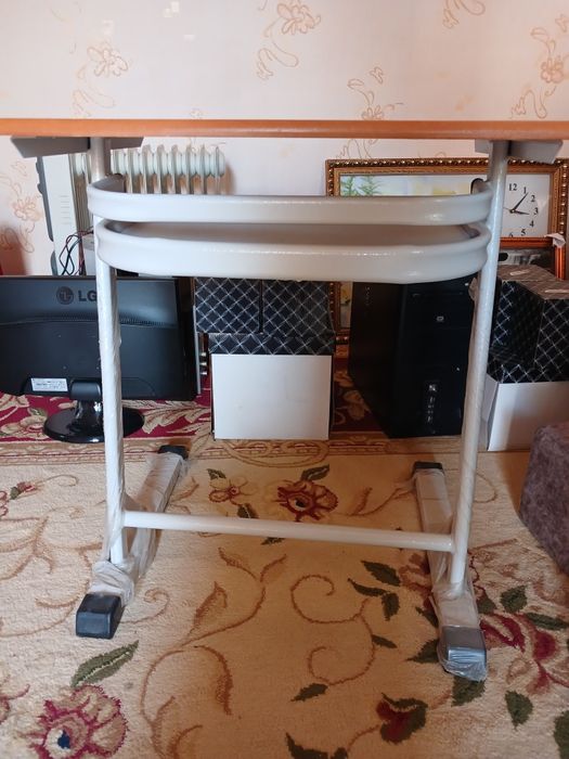 Парта бир кишилик