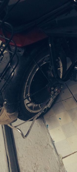 Продаю скутер  или обмен на айфон
